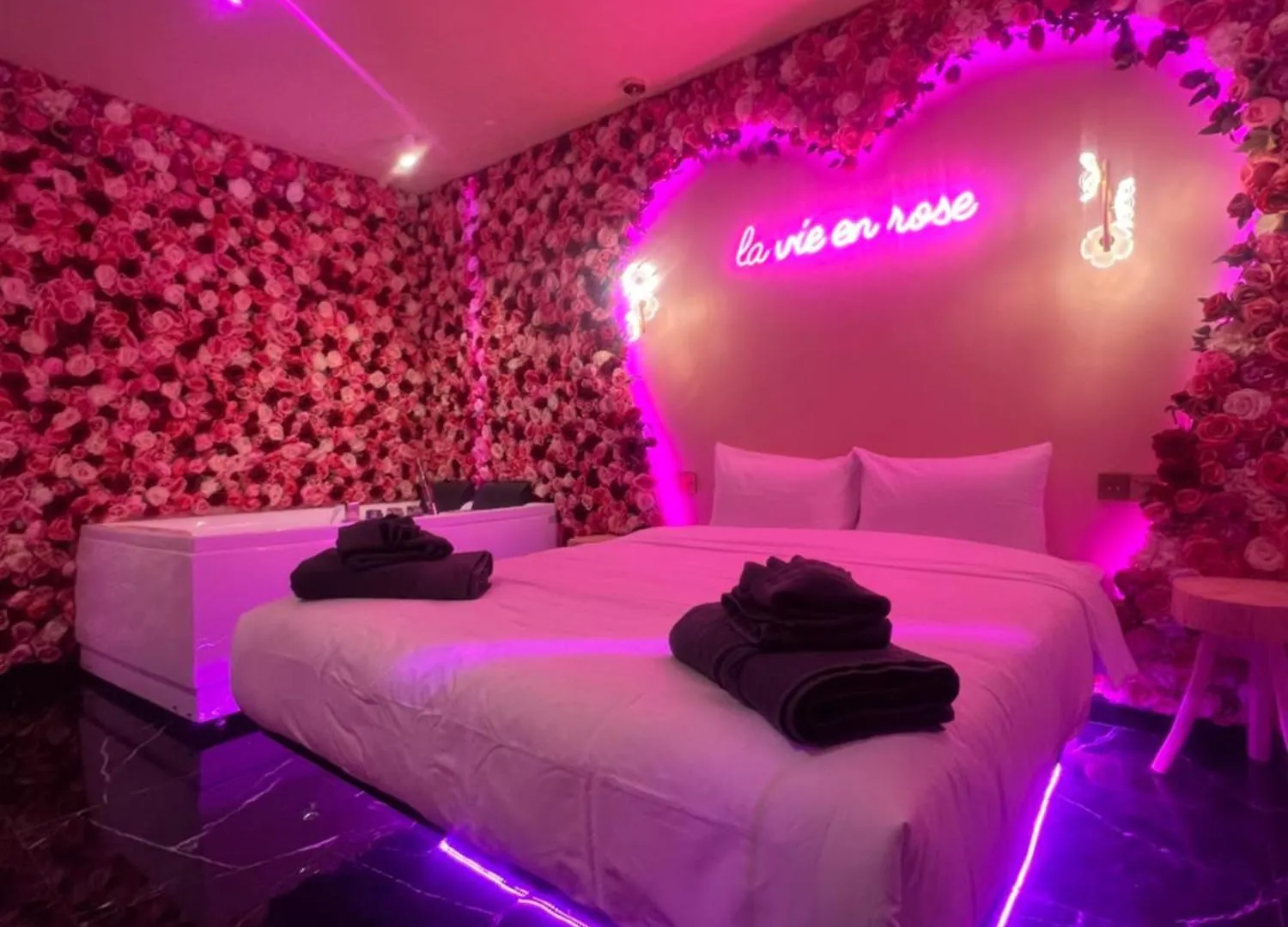 Apartamento La Vie En Rose ! Jacuzzi ! Centre Marrakech Marrakesh