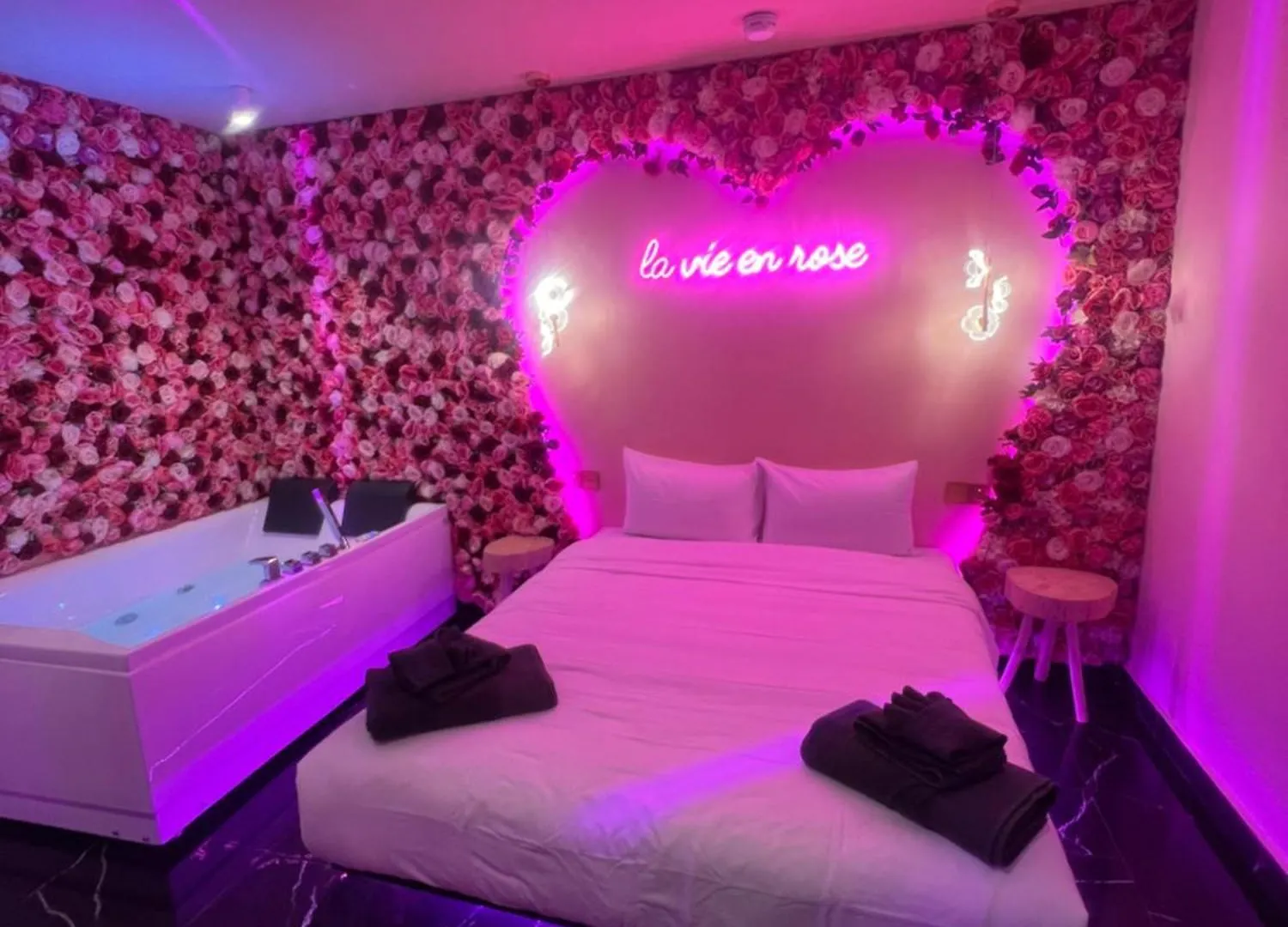 Apartamento La Vie En Rose ! Jacuzzi ! Centre Marrakech Marrakesh