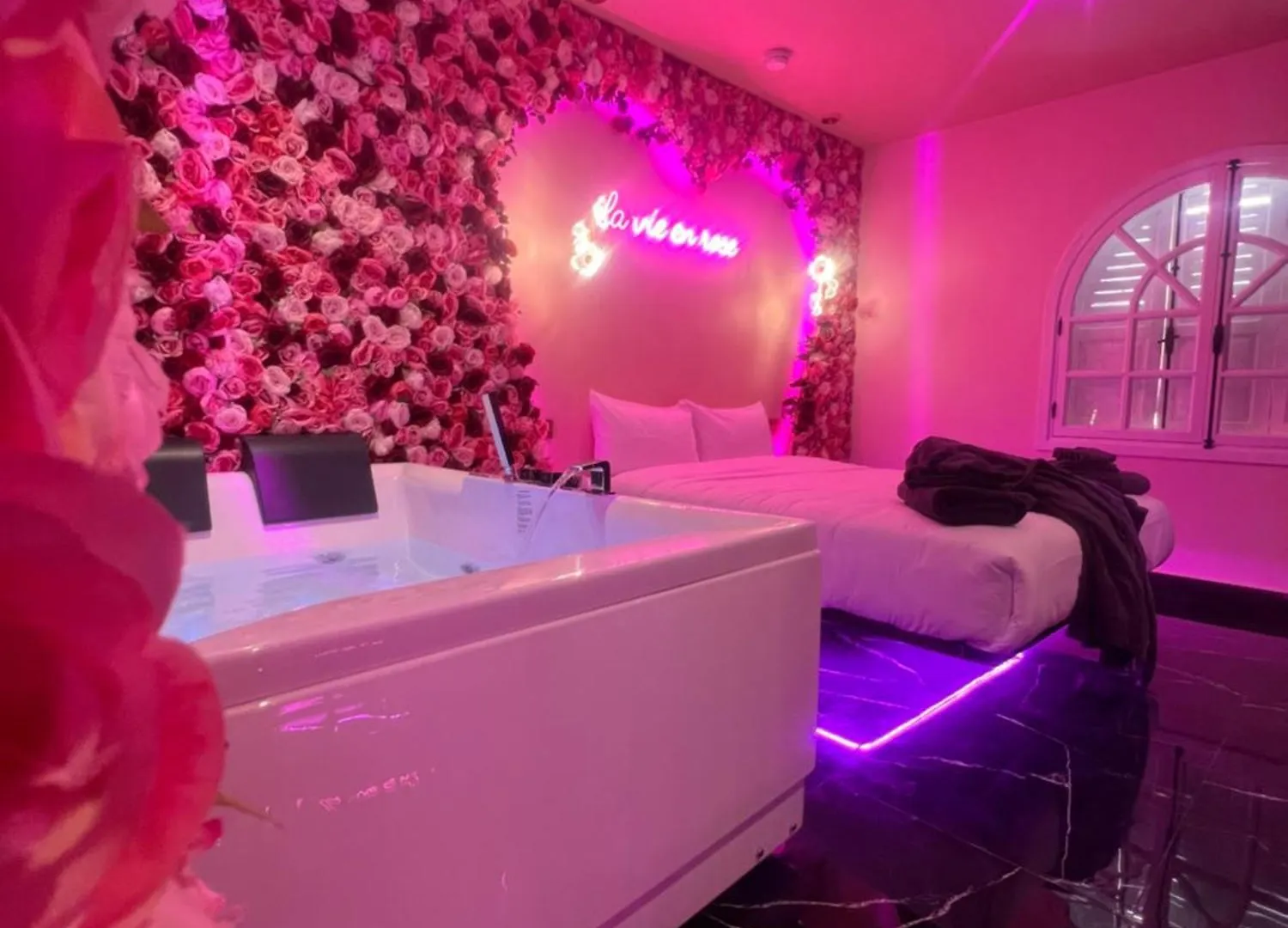 La Vie En Rose ! Jacuzzi ! Centre Marrakech Apartment Marrakesh